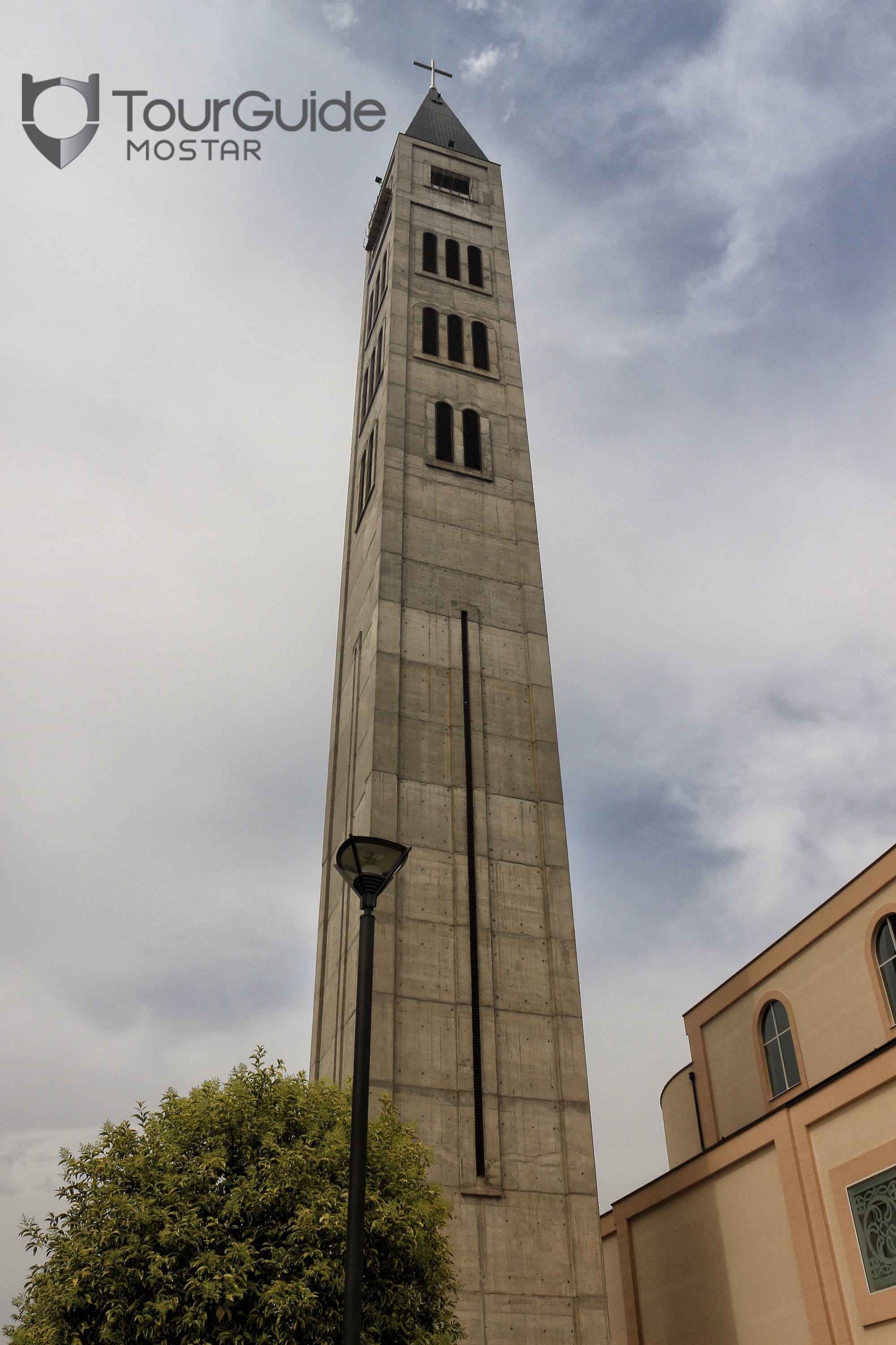 crkva-tower-Catholic-Church-and-Franciscan-Monastery-in-Mostar