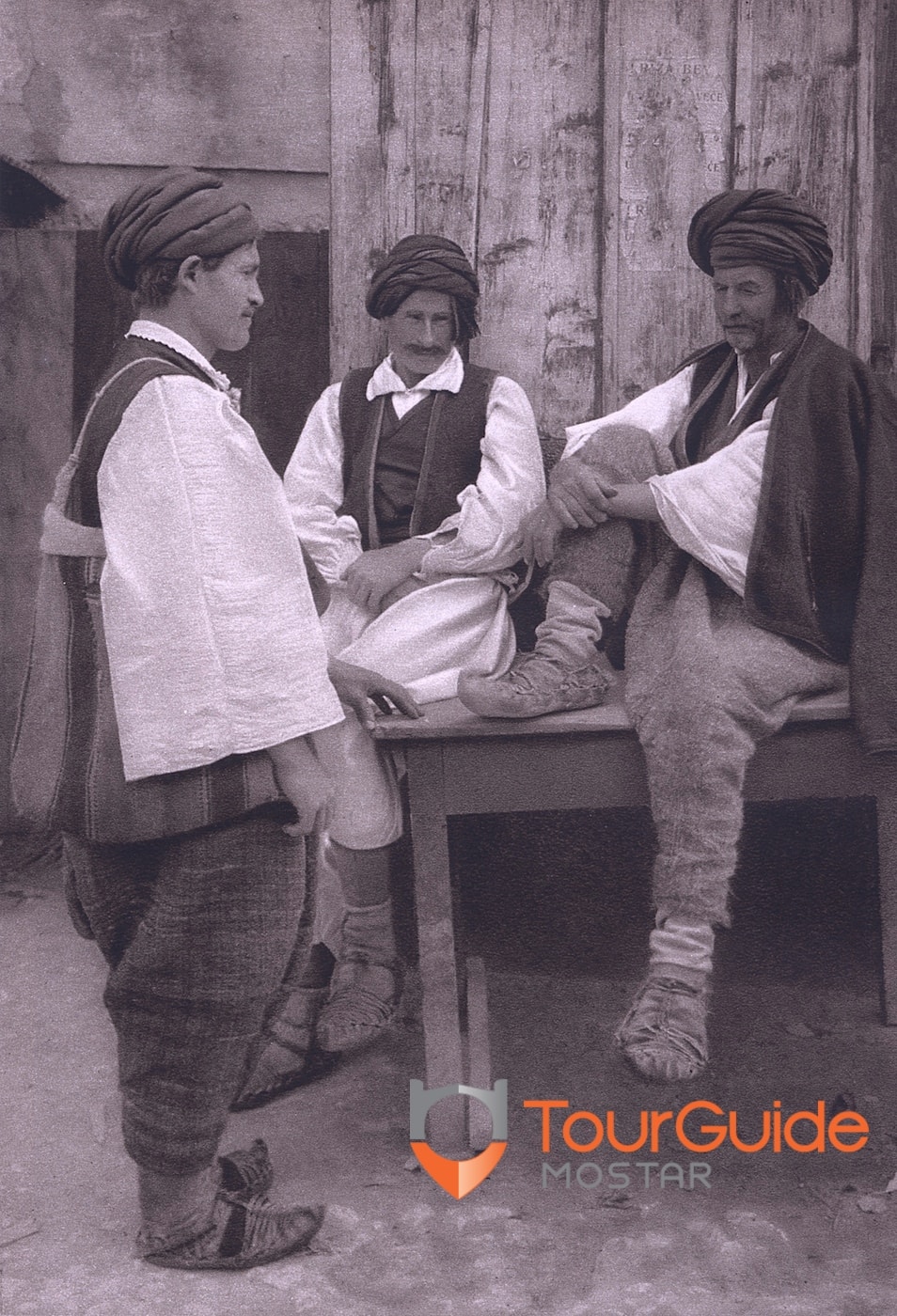 national-costumes-Villagers-Travnik- area-Bosnia.jpg