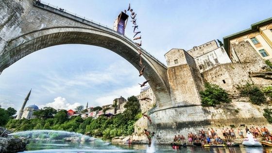 red-bull-cliff-diving-mostar-2