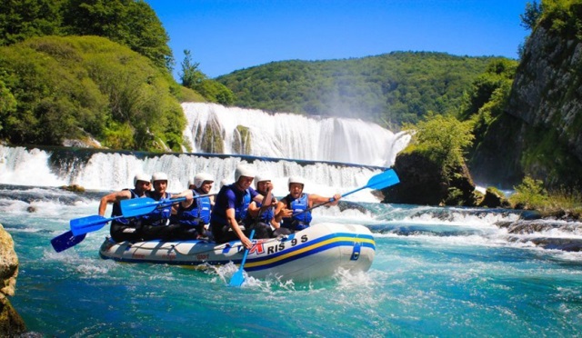 Ljetna-avantura-RAFTING-U-BOSNI-I-HERCEGOVINI