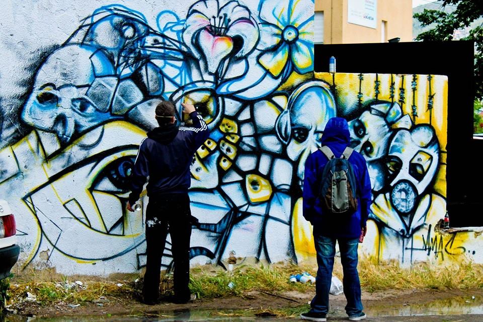 street-art-in-mostar-colorful