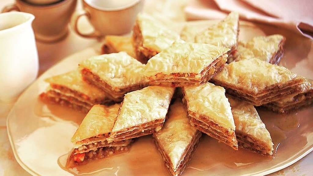 baklava-what-to-eat-in-mostar