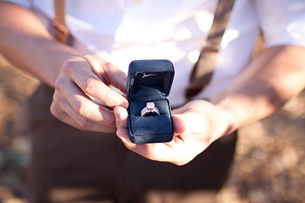 Romantic marriage proposal on the Old Bridge