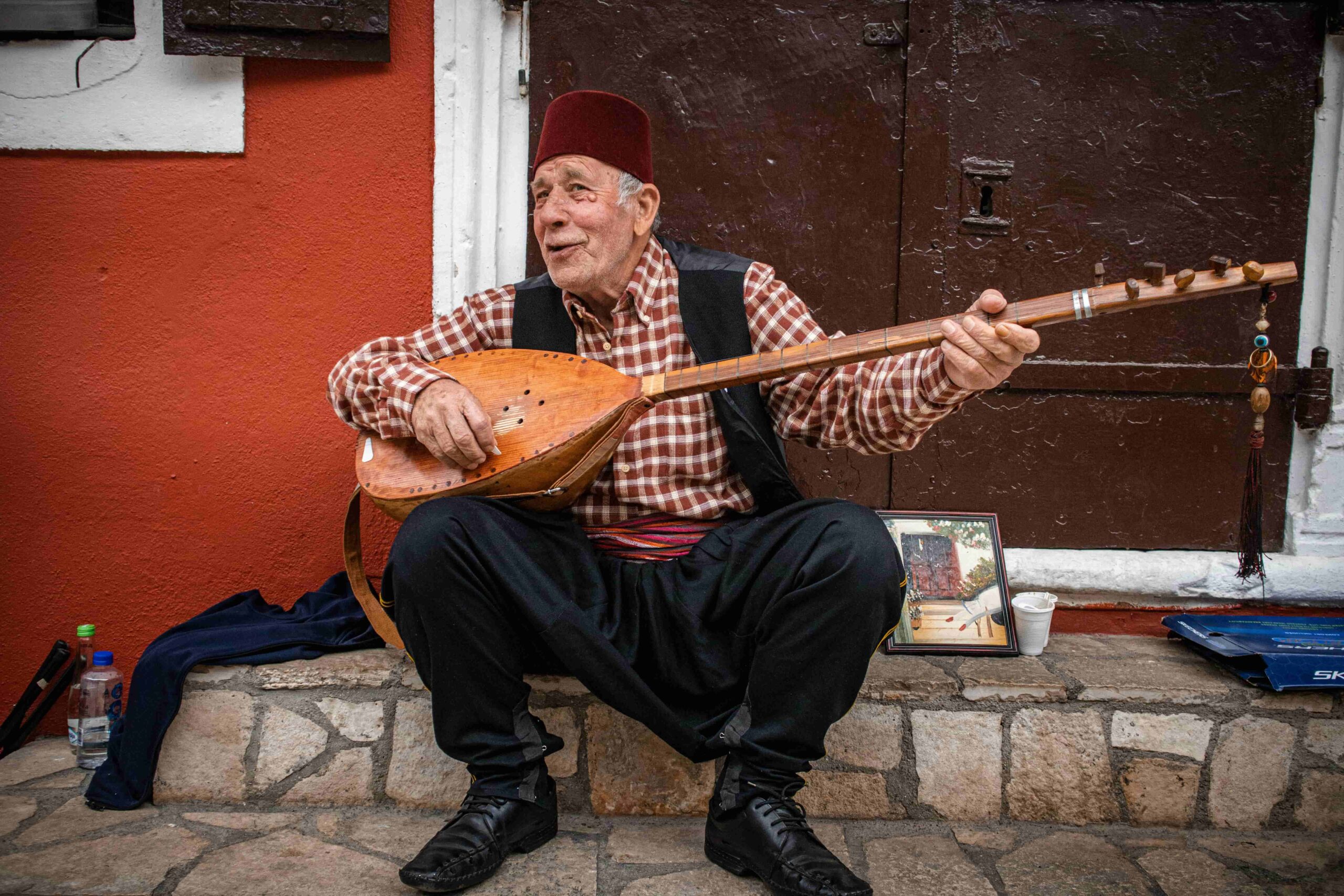 A Rare Melody in the Streets of Mostar – Bosnian Soul Music